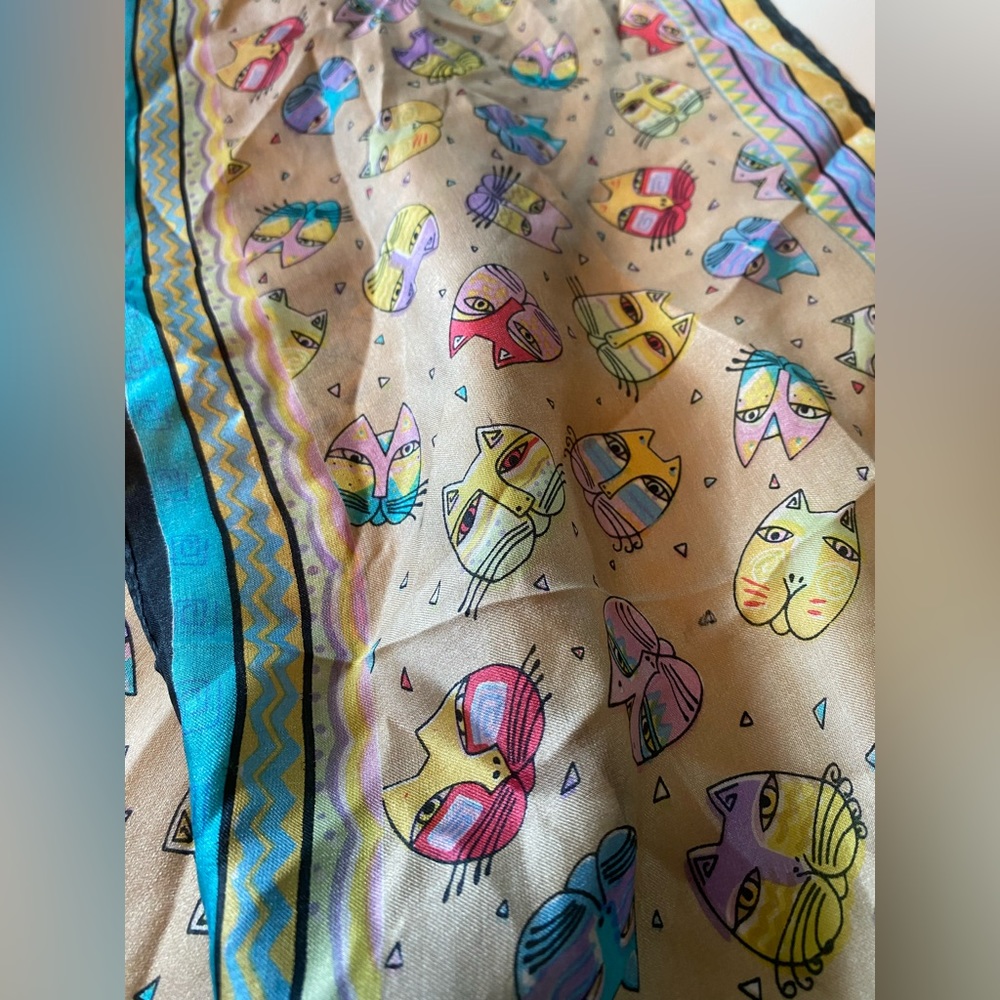 Laurel Burch 100% Silk Scarf - Picture 4 of 9